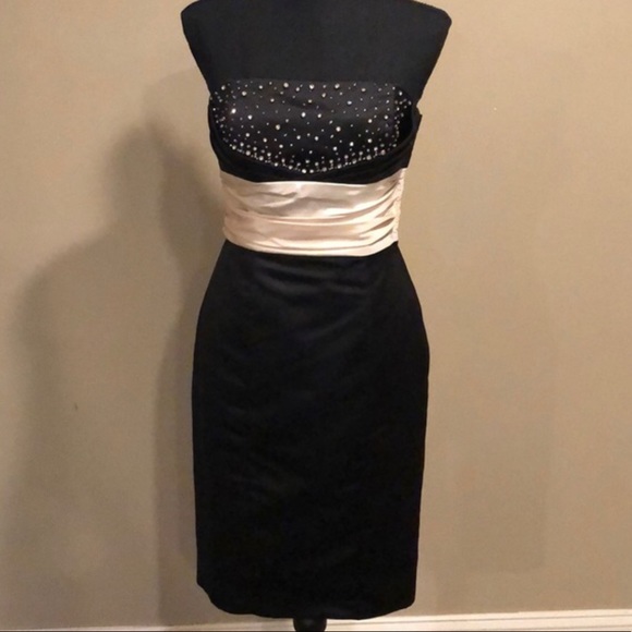 Betsey Johnson Dresses & Skirts - Betsey Johnson PROM HOMECOMING gown